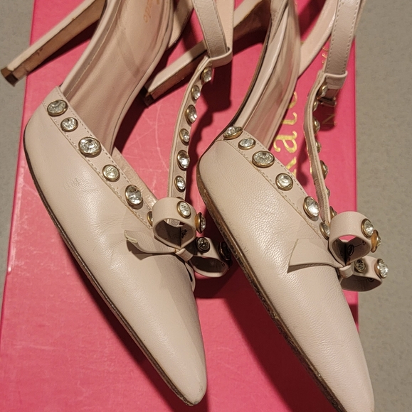 Shoes - Picture 4 of 6